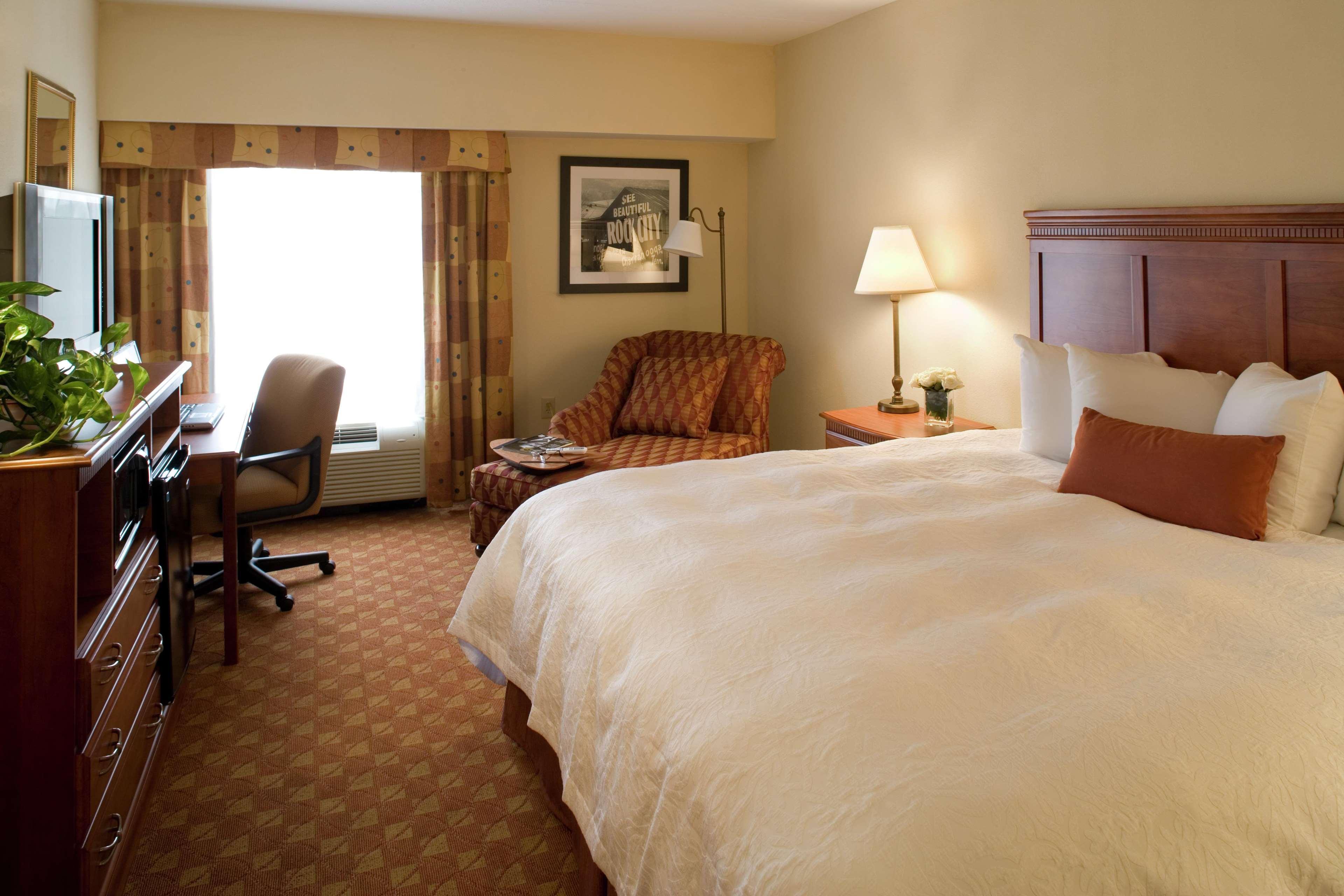 Hampton Inn & Suites Knoxville-Downtown Екстериор снимка