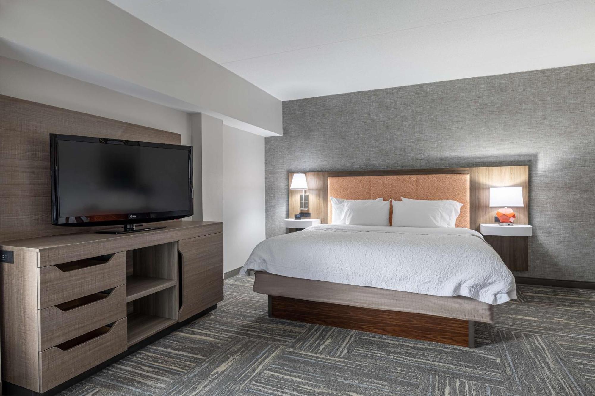 Hampton Inn & Suites Knoxville-Downtown Екстериор снимка