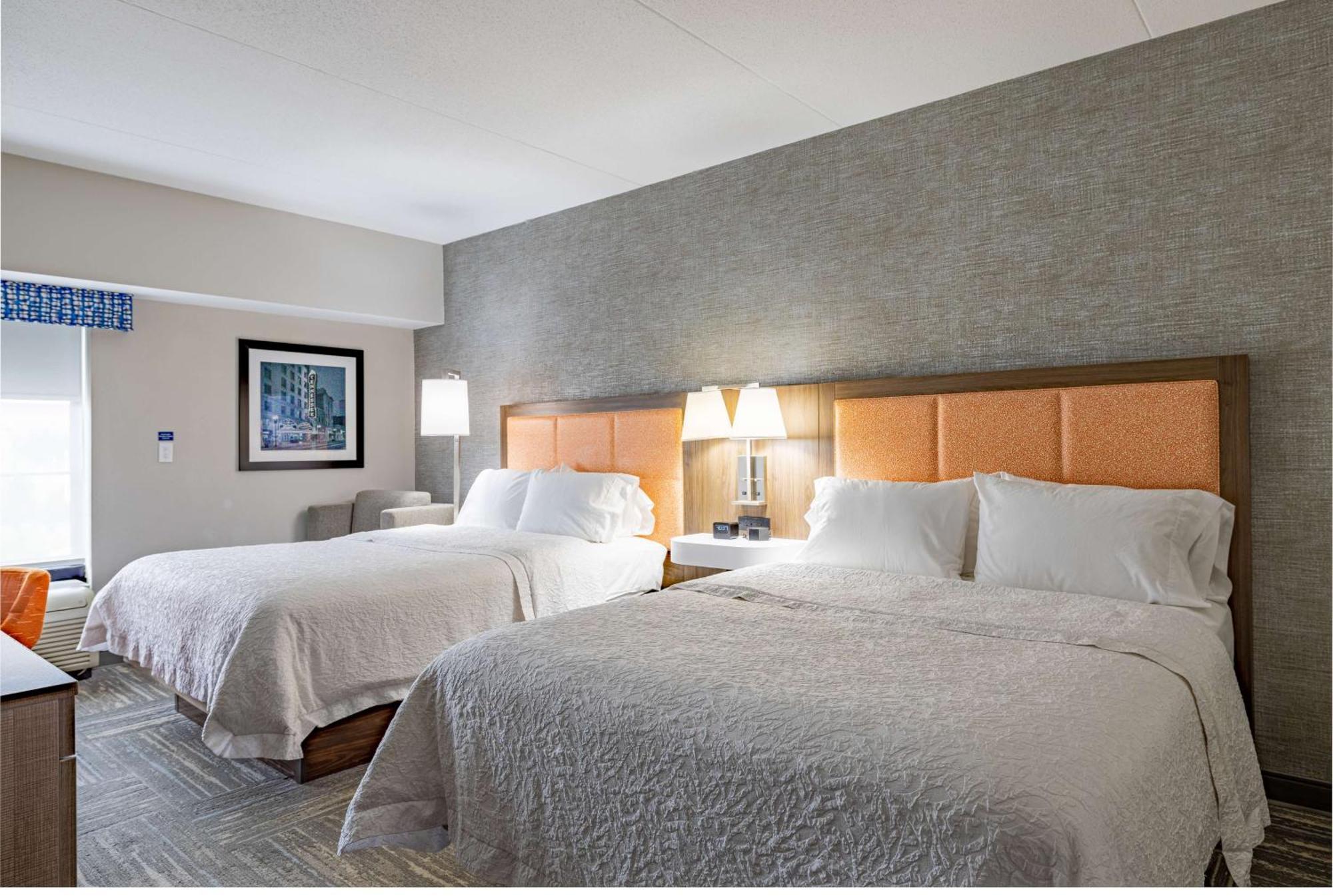 Hampton Inn & Suites Knoxville-Downtown Екстериор снимка