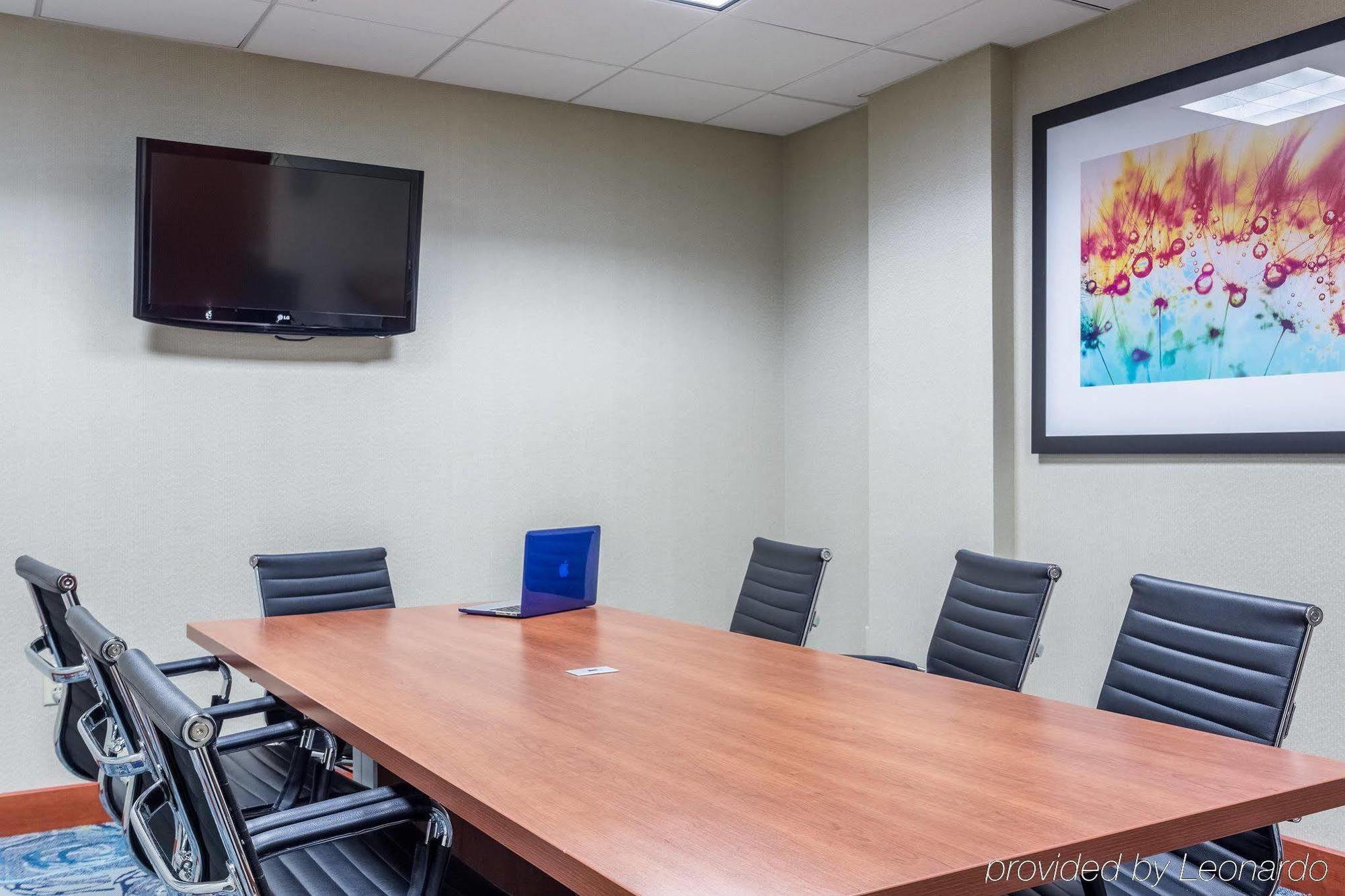 Hampton Inn & Suites Knoxville-Downtown Екстериор снимка
