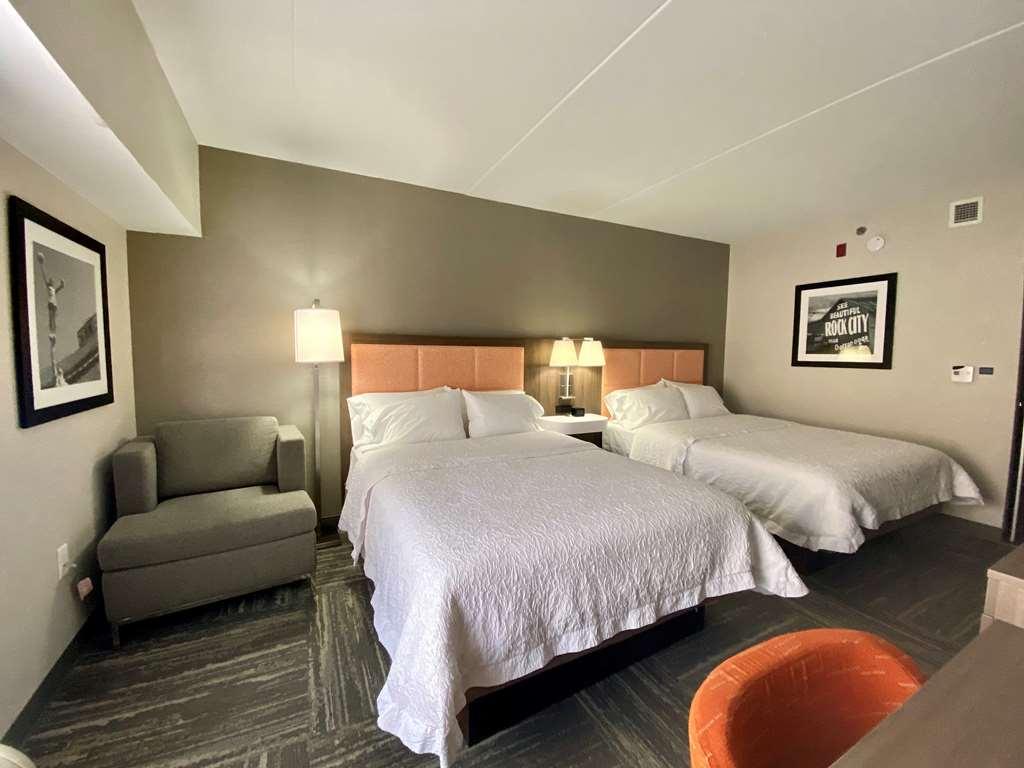 Hampton Inn & Suites Knoxville-Downtown Стая снимка